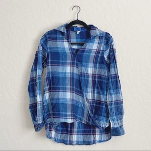 Francesca’s Women’s Plaid Long Sleeve Blou…